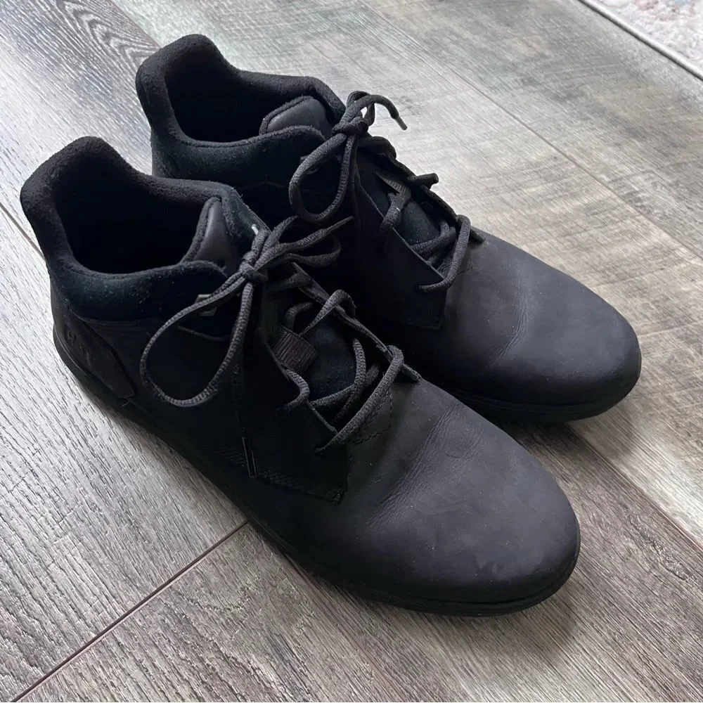 Caterpillar Men’s Leather Chukka Boots Black Size 12 Cat Shoes